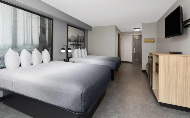 Super 8 by Wyndham Sault Ste Marie On