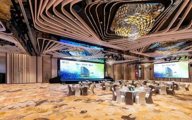 Regala Skycity Hotel