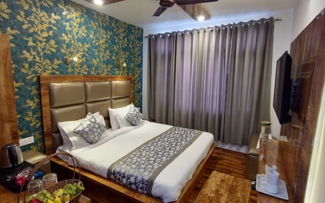 Seven Hills Hotel Srinagar
