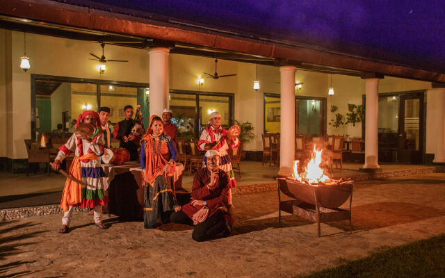 The Riverview Retreat, Corbett