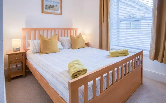 Taliesin - 5 Bedroom Holiday Home - Tenby