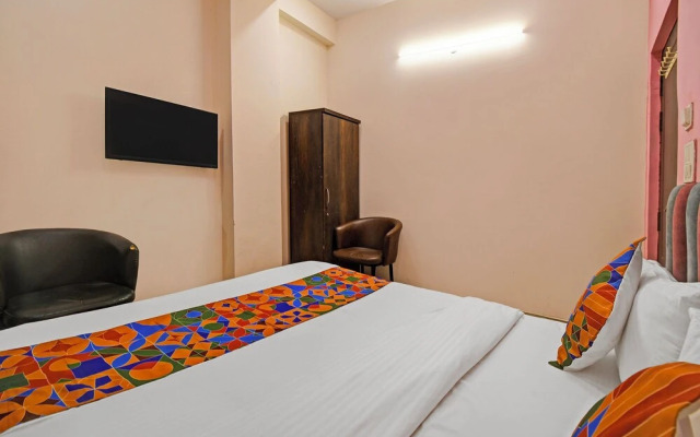 Fabhotel Insight Inn