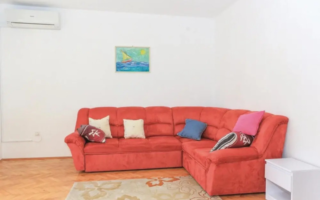 Amazing Home in Kastel Kambelovac With Wifi and 1 Bedrooms