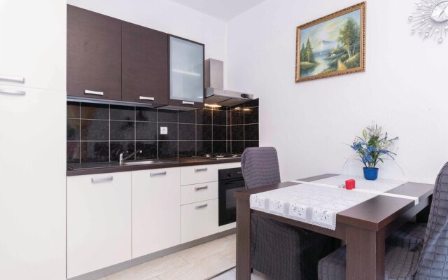 Stunning Home in Pula With Wifi and 7 Bedrooms