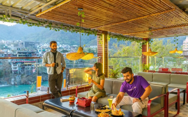 The Hosteller Rishikesh, Ganges