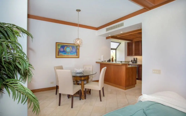 Mauna Lani Terrace Condominium