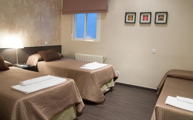 Hostal Analina Rooms Madrid