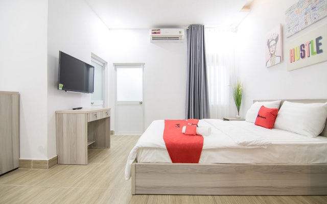 RedDoorz Plus @ Nguyen Van Troi – Guest Rooms – Ho Chi Minh City