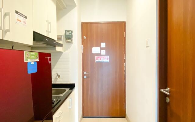 Modern And Homey Studio At Grand Kamala Lagoon Apartment