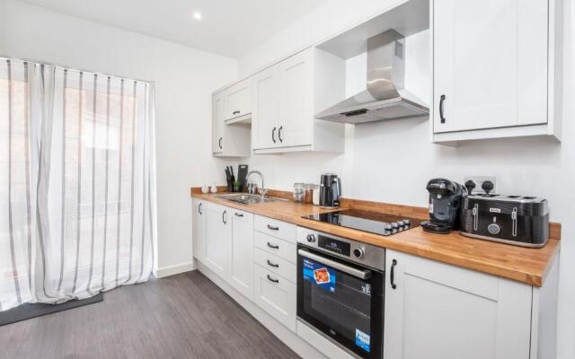 Piccadilly Place - 3 Bedroom House