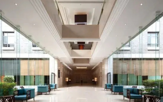 Ze Lin Hill-view Hotel