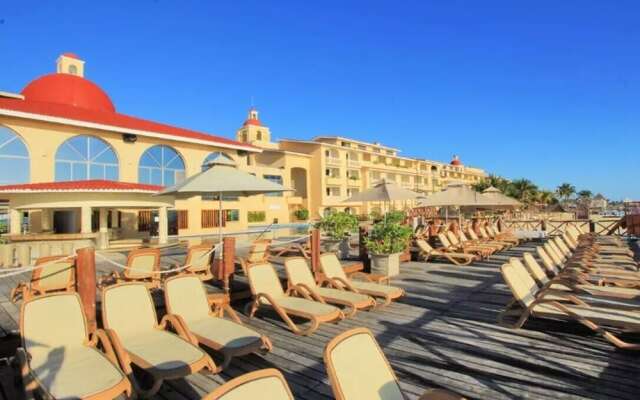 Punta Me Apartment Beach Front Hotel