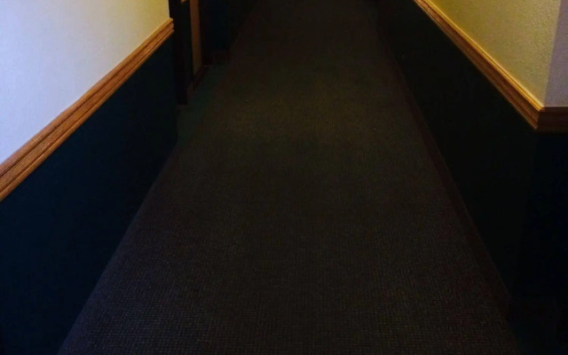 Regency Inn And Suites