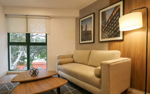 w Impressive 1BR Near Central Restaurante