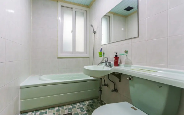 Gangneung Miseongjang Motel