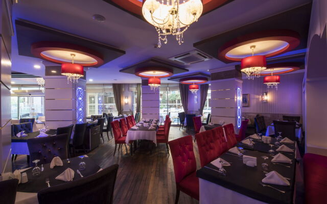 Taç Premier Hotel & Spa