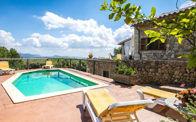 Villa in Mallorca With Private Pool