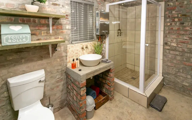 Schoemanshoek Glamping & Self Catering