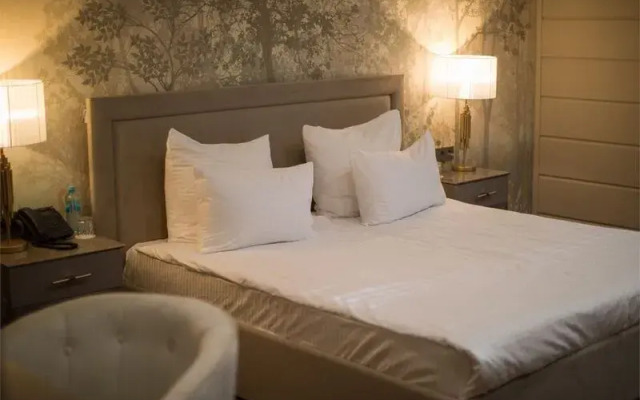 Grand Manor 5*