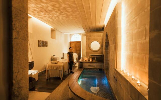 Casa Delfino Hotel & Spa