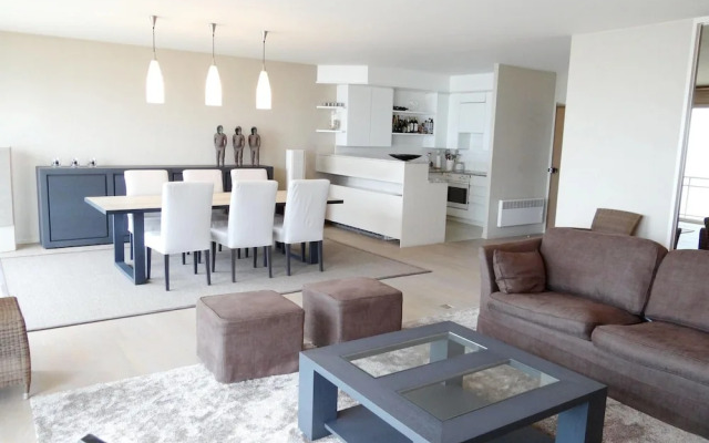 Apartment in Nieuwpoort With sea Views