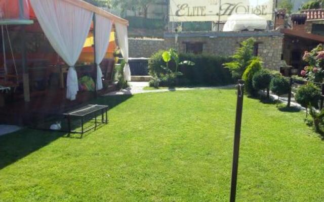 Elite House Trpejca
