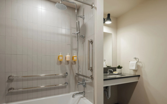 Sonder by Marriott Bonvoy The Artesian Apartments LoHi