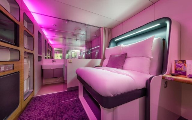 YOTELAIR London Gatwick