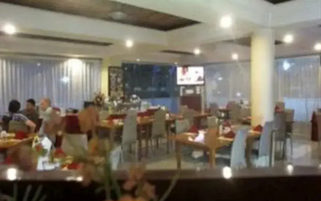 Hotel Royal Regal Surabaya