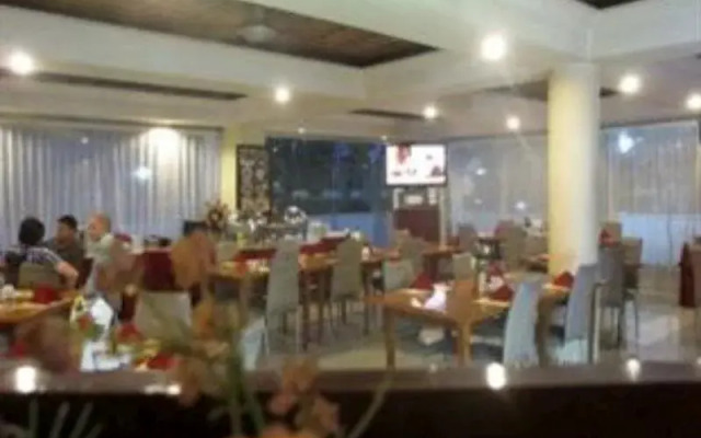 Hotel Royal Regal Surabaya