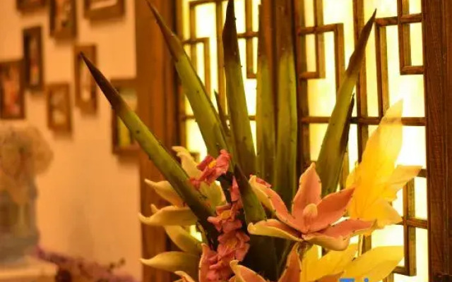 Zhangjiajie Baihui Living Inn