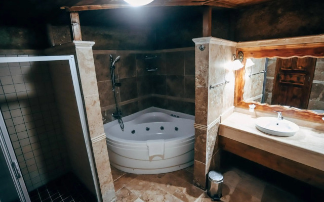 Melis Cave Hotel