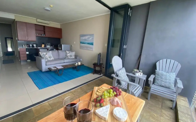 The Waves 1, Quayside Point Waterfront