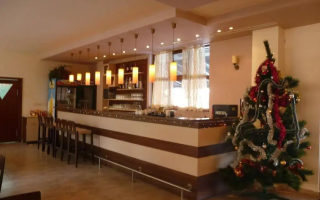 Edelweiss Park Complex Alexander Services Apartments
