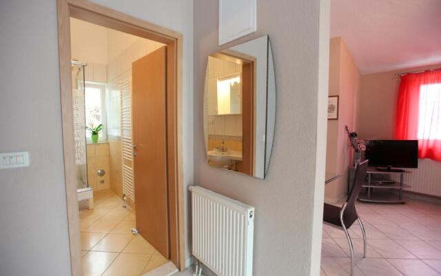 Apartments Salona