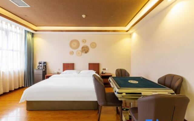 Yuma Bay Hot Spring Hotel