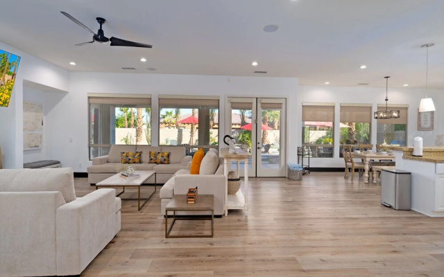 Private Home w Pool & Spa Family Friendly