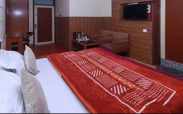 Hotel Sukh Sagar 44