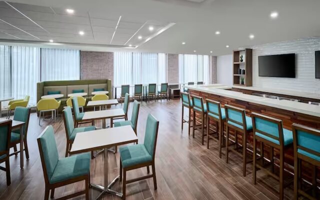 Hampton Inn by Hilton Hamilton