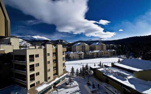 Peak 9 Inn- Liftside 4416 (Ski-in, Ski-out Resort)
