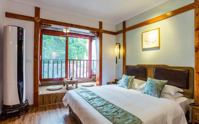 阳朔清莲江景客栈