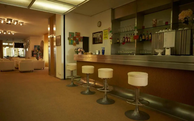 Hotel President