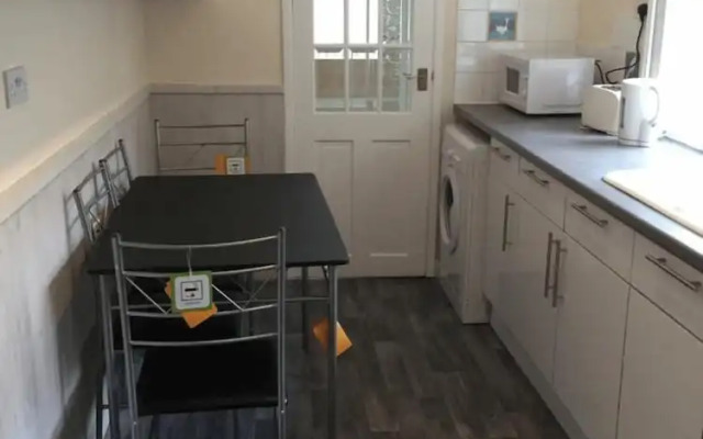 Room in Guest Room - Spacious Room in Leicester