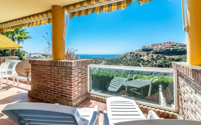 View of the sun Apartment With Pool