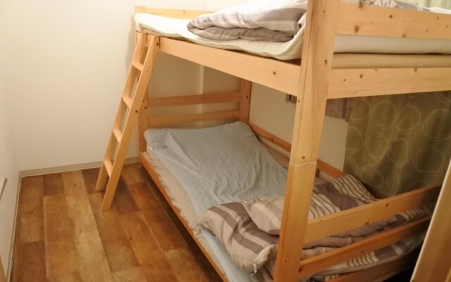Guesthouse SUN - Hostel
