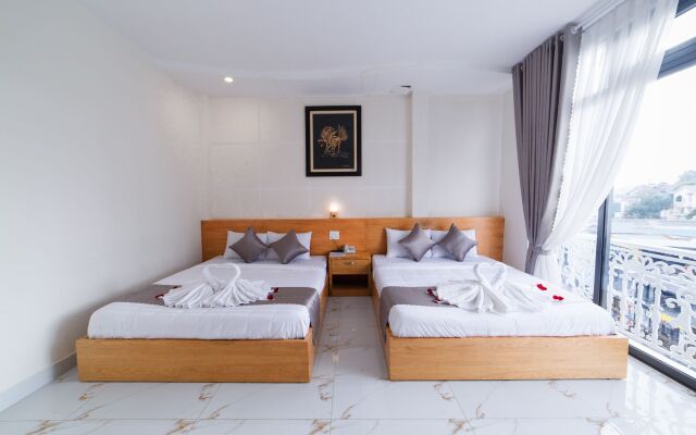 Tea Leaf Hotel