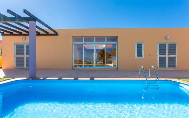 Villa Tamarindos: Large Heated Private Pool, Sea Views, A/C, WiFi