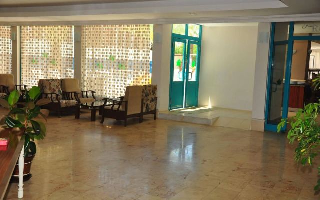 Cinar Family Suite Hotel
