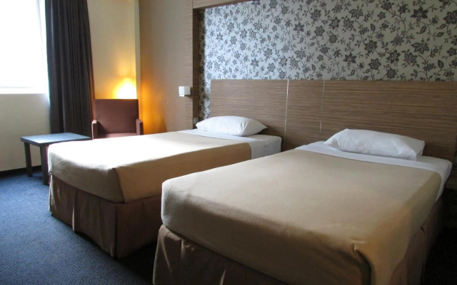 Strand Hotel (SG Clean Certified)