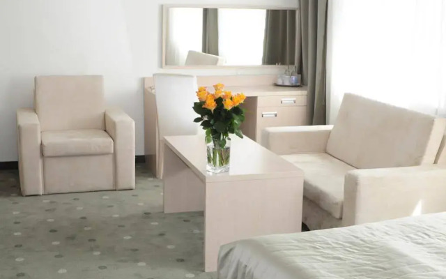 Cieplice Hotel